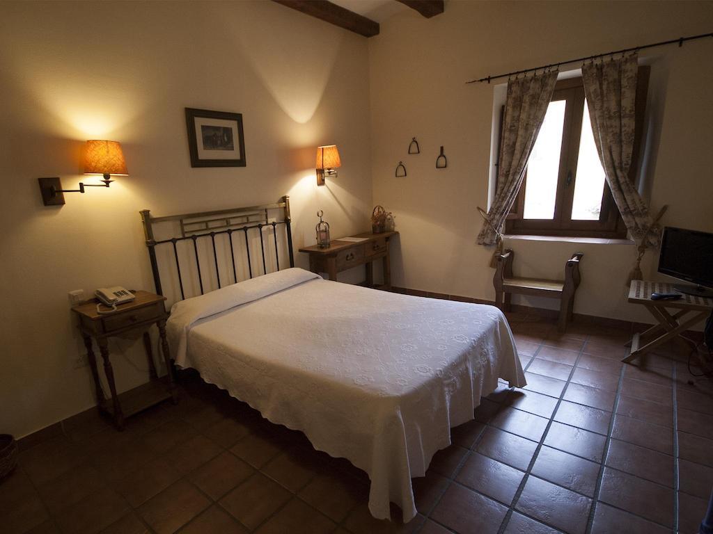 La Hosteria De Oropesa Room photo