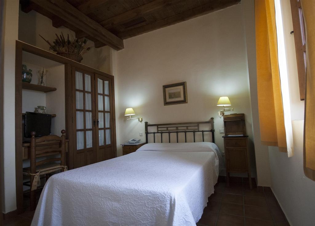 La Hosteria De Oropesa Room photo
